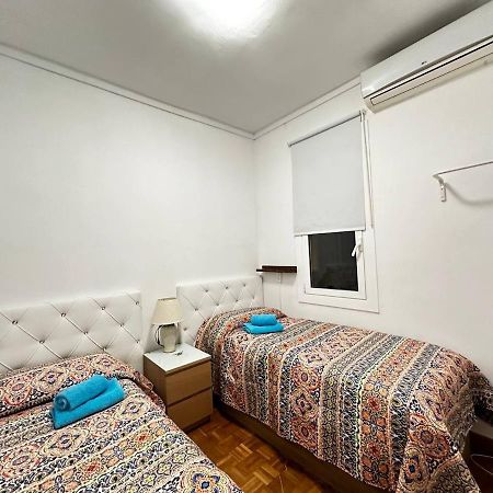 Rooms Nuevo Roger Barcelona Bagian luar foto