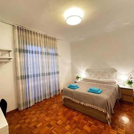 Rooms Nuevo Roger Barcelona Bagian luar foto