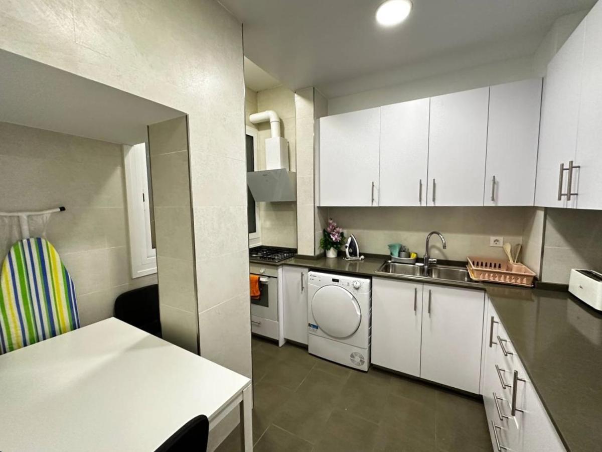 Rooms Nuevo Roger Barcelona Bagian luar foto