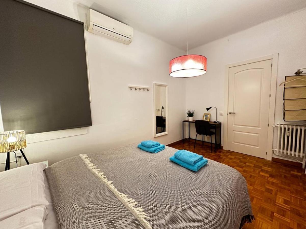 Rooms Nuevo Roger Barcelona Bagian luar foto